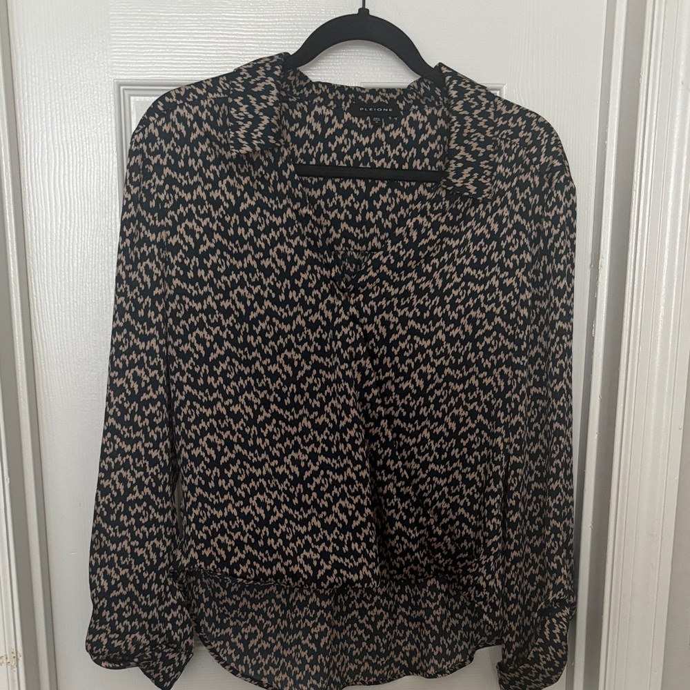 Pleione Green and Cream Patterned Blouse